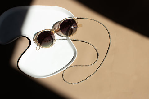 Glasses chain made of grey labradorite, freshwater pearl &amp; gold