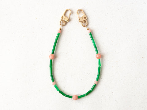 Short mobile phone chain with rhodonite natural stones