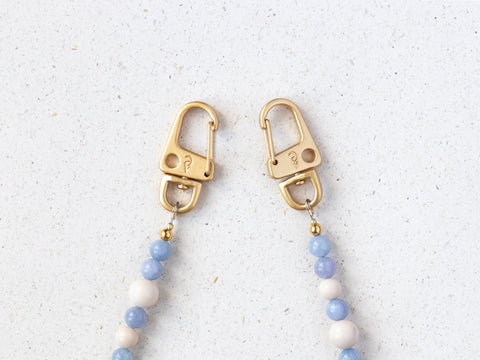 Short mobile phone chain with rhodonite natural stones