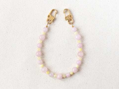 Short mobile phone chain with rhodonite natural stones