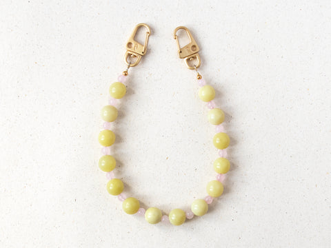 Short mobile phone chain with rhodonite natural stones