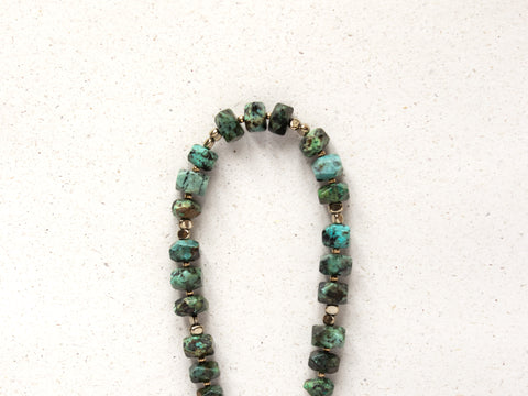 Mobile phone case with mobile phone strap, Pine