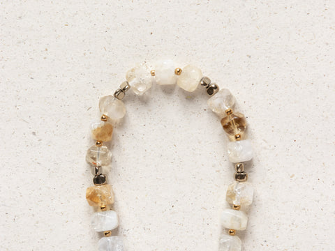 Short key chain with citrine natural stones