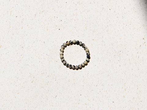 Ring mit Dalmatiner Jaspis Perlen, Naira Ring
