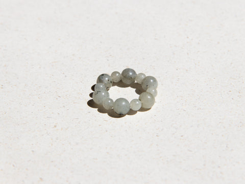 Rose quartz &amp; 18-carat gold-plated pearl ring, Amora Ring
