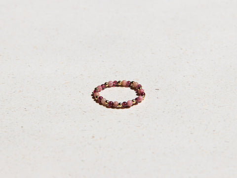 Ring with amethyst, yellow jade and garnet, Luzia Ring