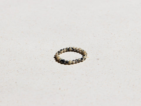 Ring mit Dalmatiner Jaspis Perlen, Naira Ring