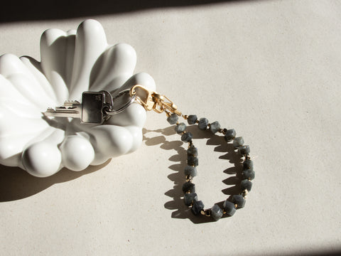 Short key chain with rose quartz natural stones