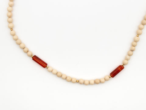 Halskette aus rotem Achat- und Fossilsteinen – handmade Boho Damenkette mit 18K vergoldetem Verschluss