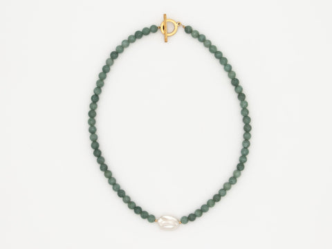 Halskette aus Naturstein Perlen Burmesische Jade & Süßwasserperle mit 18K vergoldetem Verschluss Halsschmuck für Damen, Handmade von eilenna