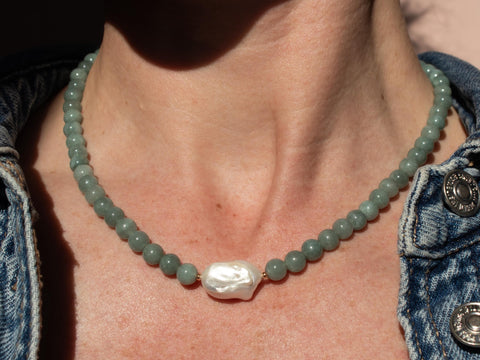 Jade Perlenkette Blau-Grün, Halskette mit Echter Perle Damen, Naturstein Schmuck 18K Gold Verschluss, Geschenk für Frauen, eilenna