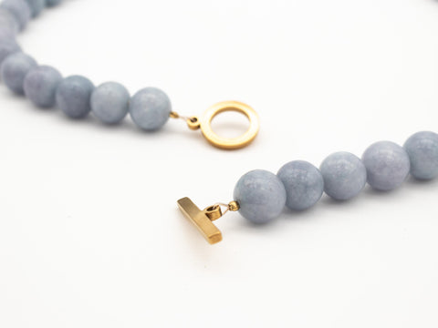Halskette aus Chalcedon