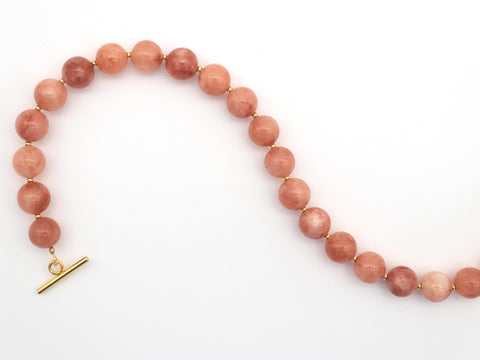 Halskette aus Chalcedon