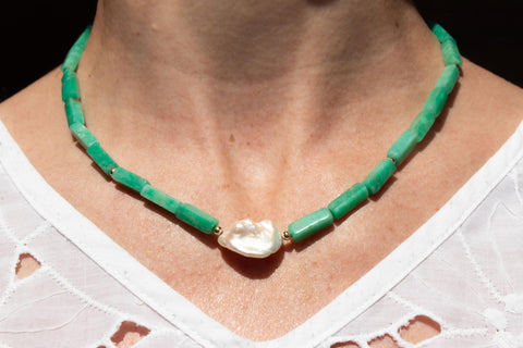Türkis Chalcedon Halskette mit Süßwasserperle, Naturstein Perlenkette Damen, Barockperle & 18K Gold Verschluss, Handgemacht von eilenna