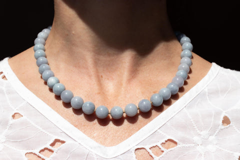 Halskette aus Chalcedon