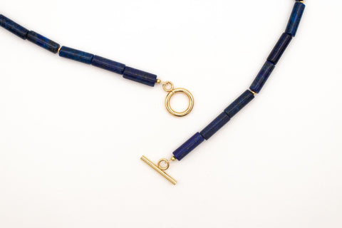 Halskette aus Naturstein Lapislazuli Perlen – Schmuck mit 18K vergoldetem Verschluss für Damen, Handmade von eilenna