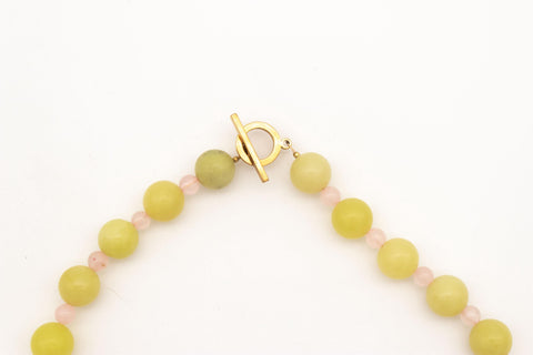 Halskette aus Naturstein Perlen Zitronen Chalcedon mit 18K vergoldetem Verschluss Halsschmuck für Damen, Handmade von eilenna