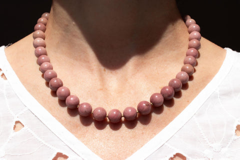 Edelstein Kette Rhodonit, Rosa Naturstein Halskette Damen, Schutzstein & Herzheiler, 18K Gold Verschluss, Handmade Schmuck von eilenna