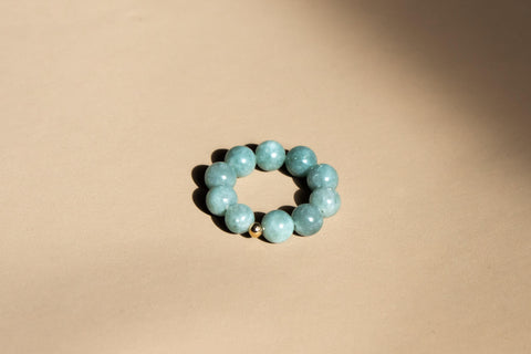 Ring aus Burmesischer Jade & 18 Karat vergoldeter Perle, Maelis Ring