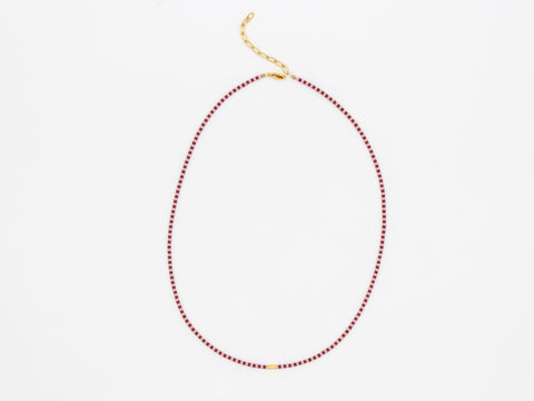 Halskette mit rosa braun Acrylperlen und 18k vergoldeter Zwischenperle – Minimalistisch Perlenschmuck, Handmade von eilenna