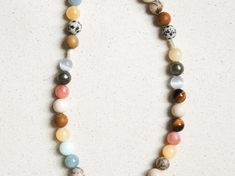 Bunte Edelstein Halskette Damen mit Süßwasserperlen, Boho Naturstein Kette Handgemacht, Tigerauge Amazonit Jaspis, 18K Vergoldet, eilenna